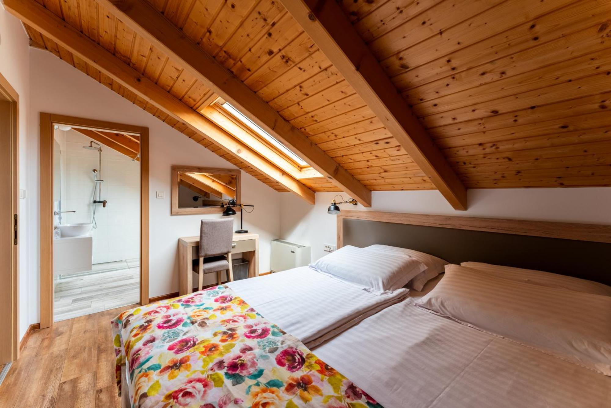 Bed&Breakfast Vinarija Coner Bjelovar Exterior photo