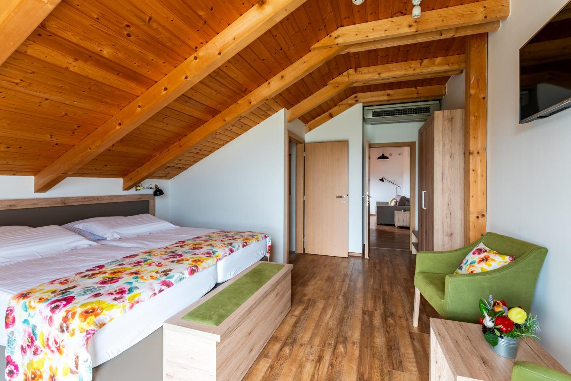 Bed&Breakfast Vinarija Coner Bjelovar Exterior photo
